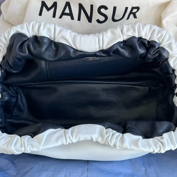 Brand New in Box Mansur Gavriel Cloud Clutch, White Italian Lambskin Leather - Picture 9 of 10